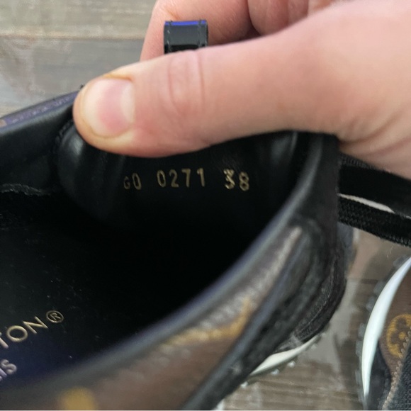 LOUIS VITTON runaway sneaker size 38 - Picture 6 of 12